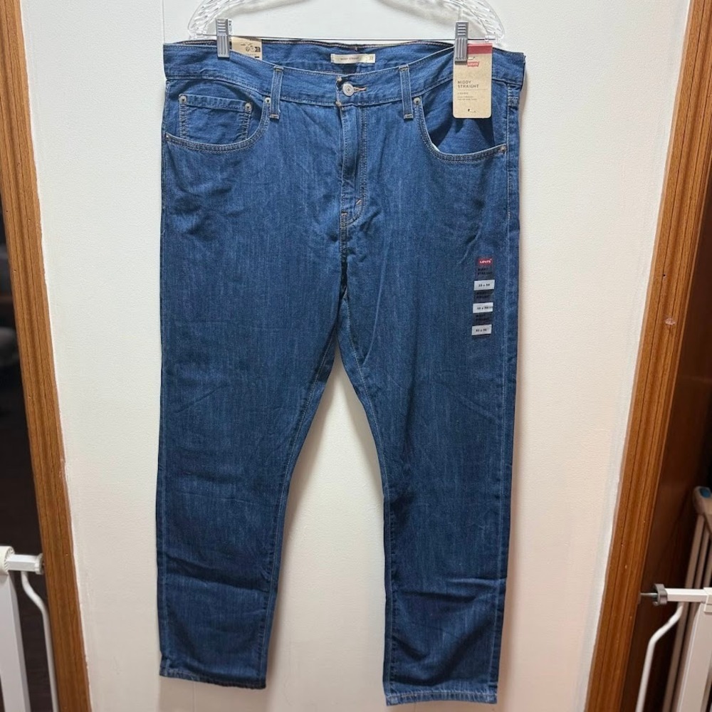 Levis Middy Straight‎ Jeans Womens Size 33x30 Mid Rise Blue Denim NEW